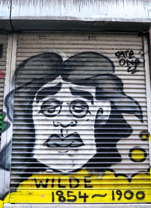Dublin Street Art with Oscar Wilde