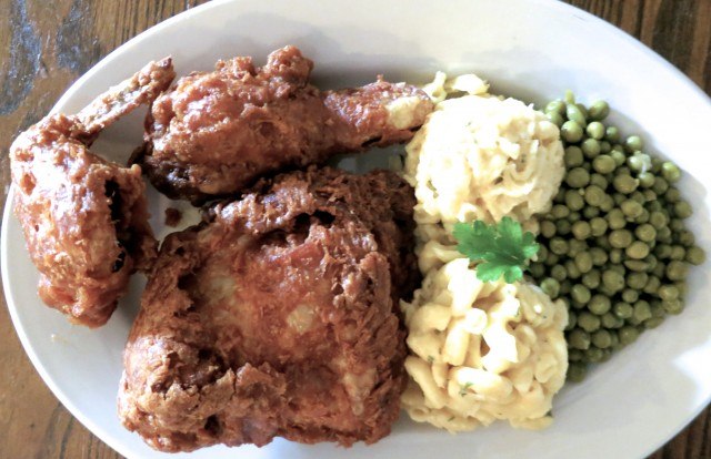 Fried Chicken with Mac & Cheese and Peas