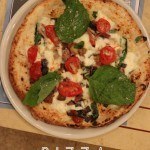 Pinterest image: image of pizza with caption reading 'Pizza in Naples'