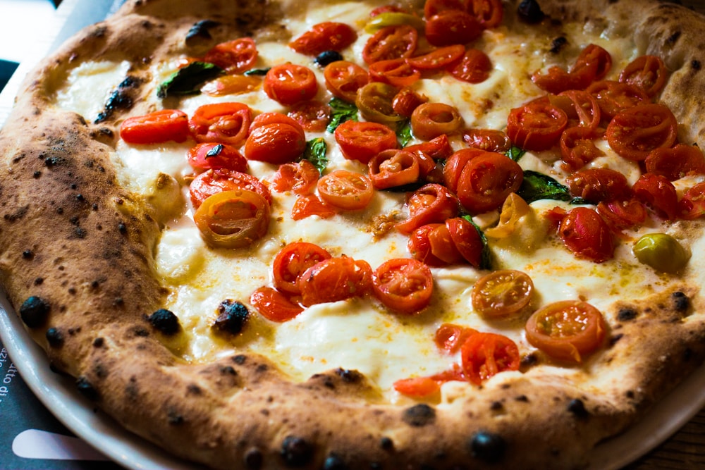50 Kalo Pizza in Naples Italy