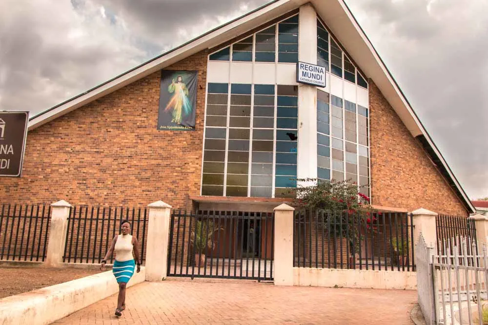 Regina Mundi Church - Soweto Tour