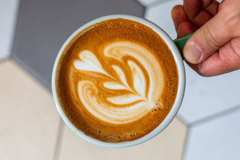 Flat White at M60 in Bucharest