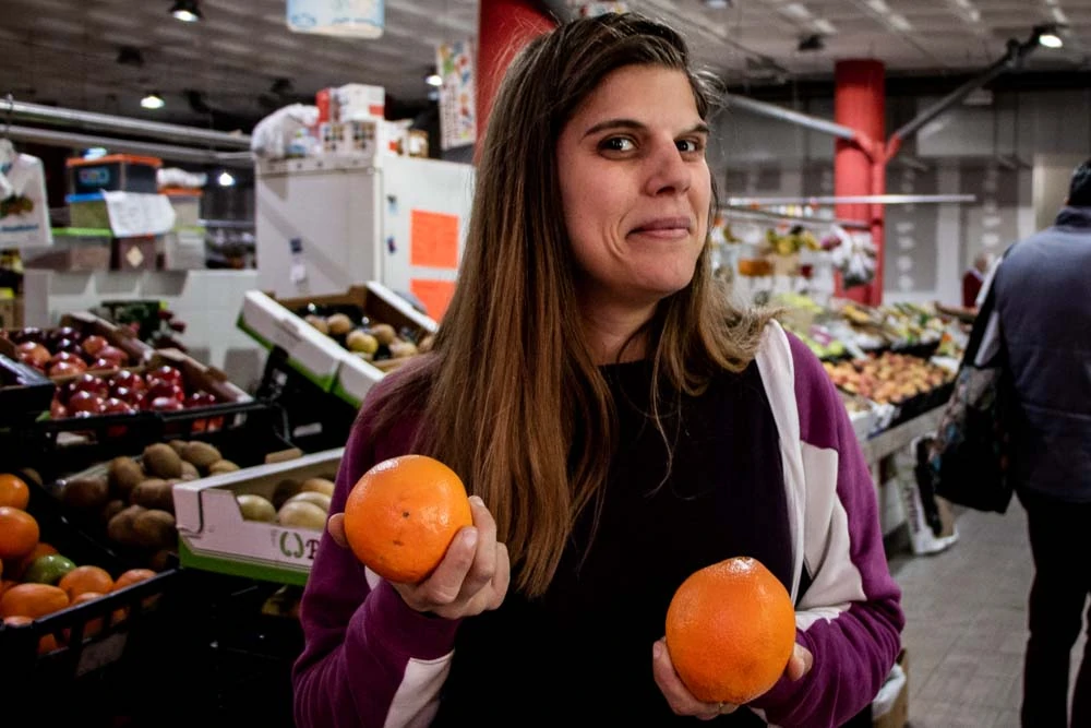 Ana Vicoso with Oranges in Lisbon Market
