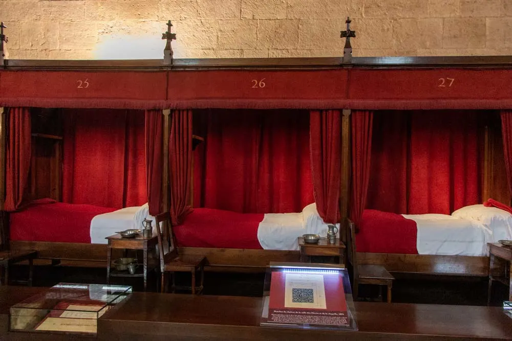 Hospice Beaune Beds