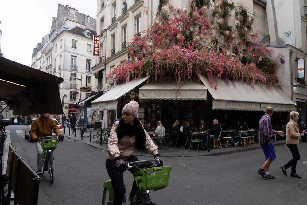 Cyclist in Paris