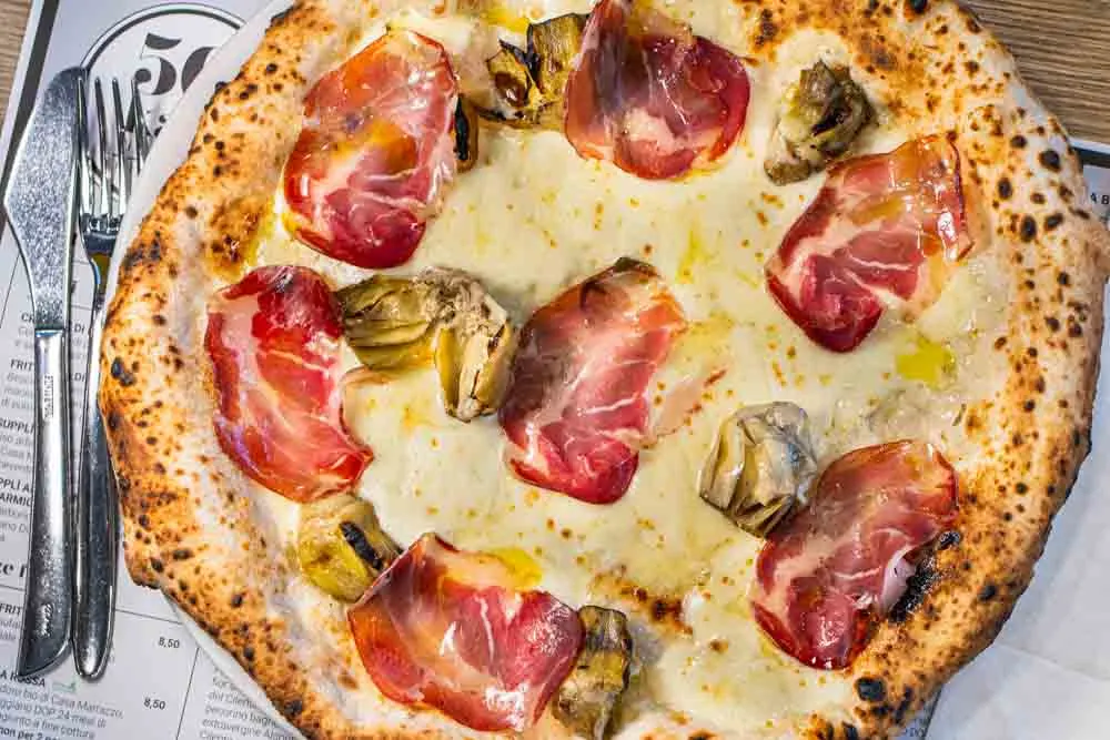 White Pizza at 50 Kalo in Naples Italy