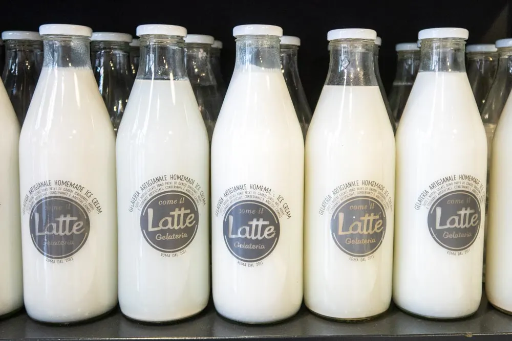 Milk-Bottles-at-Come-il-Latte-in-Rome