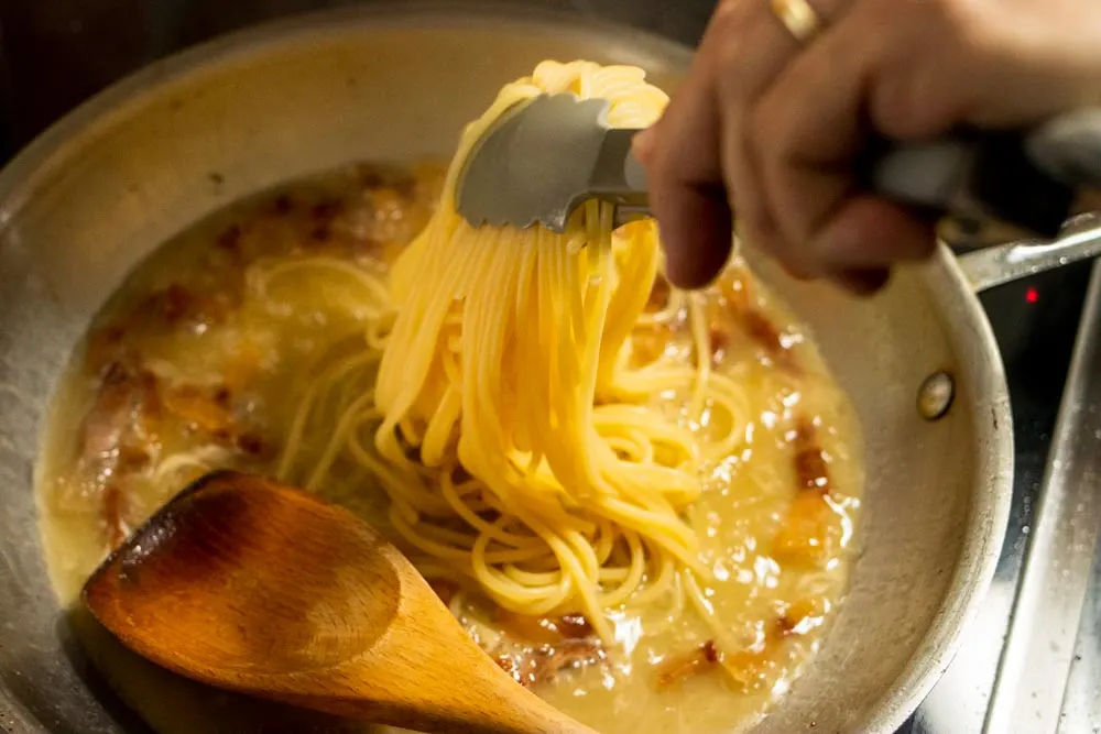 Tossing Spaghetti alla Gricia