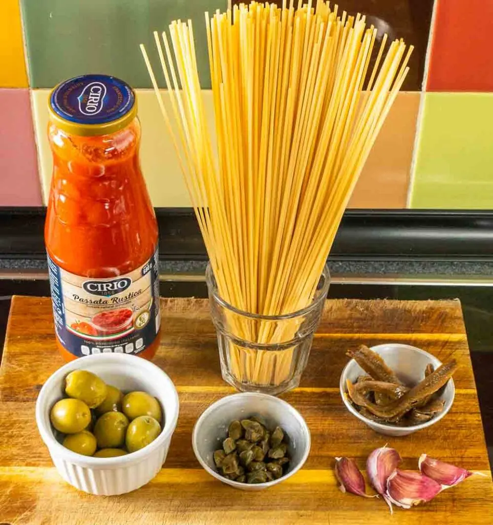 Spaghetti alla Puttanesca Ingredients