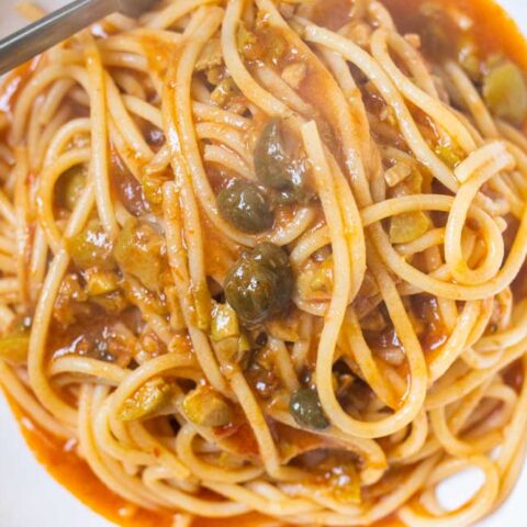 Spaghetti alla Puttanesca with Capers on Top