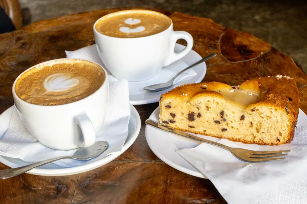Coffee and Cake at SimBIOsi Coffee in Florence
