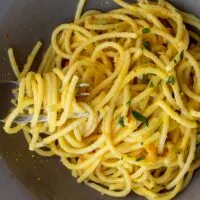 Spaghetti alla Bottarga spun on a fork