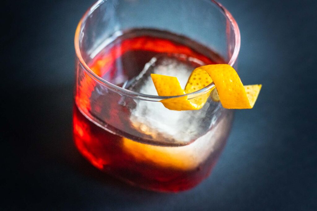 Negroni Sbagliato with Black Background from Above