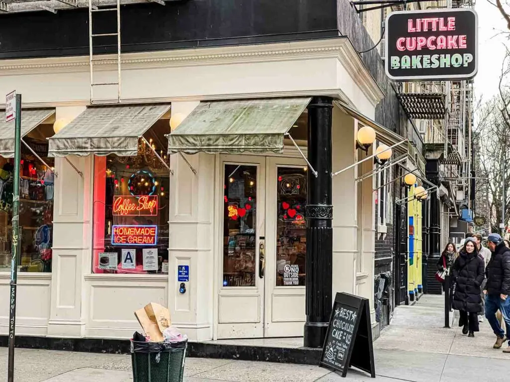 Little Cupcake Bakeshop in New York City