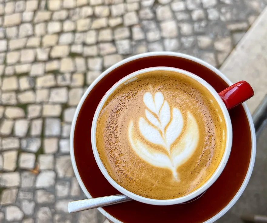 Flat White at The Folks in Lisbon