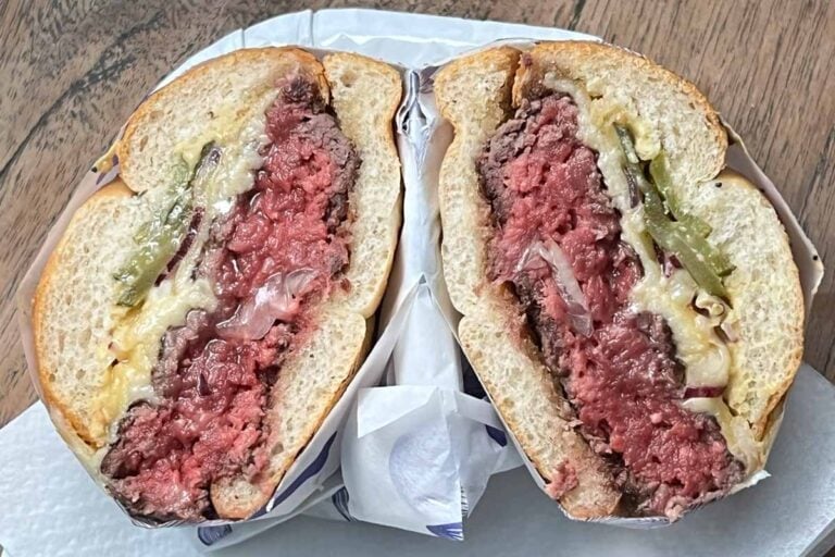 Hamburger at Nase Maso in Prague