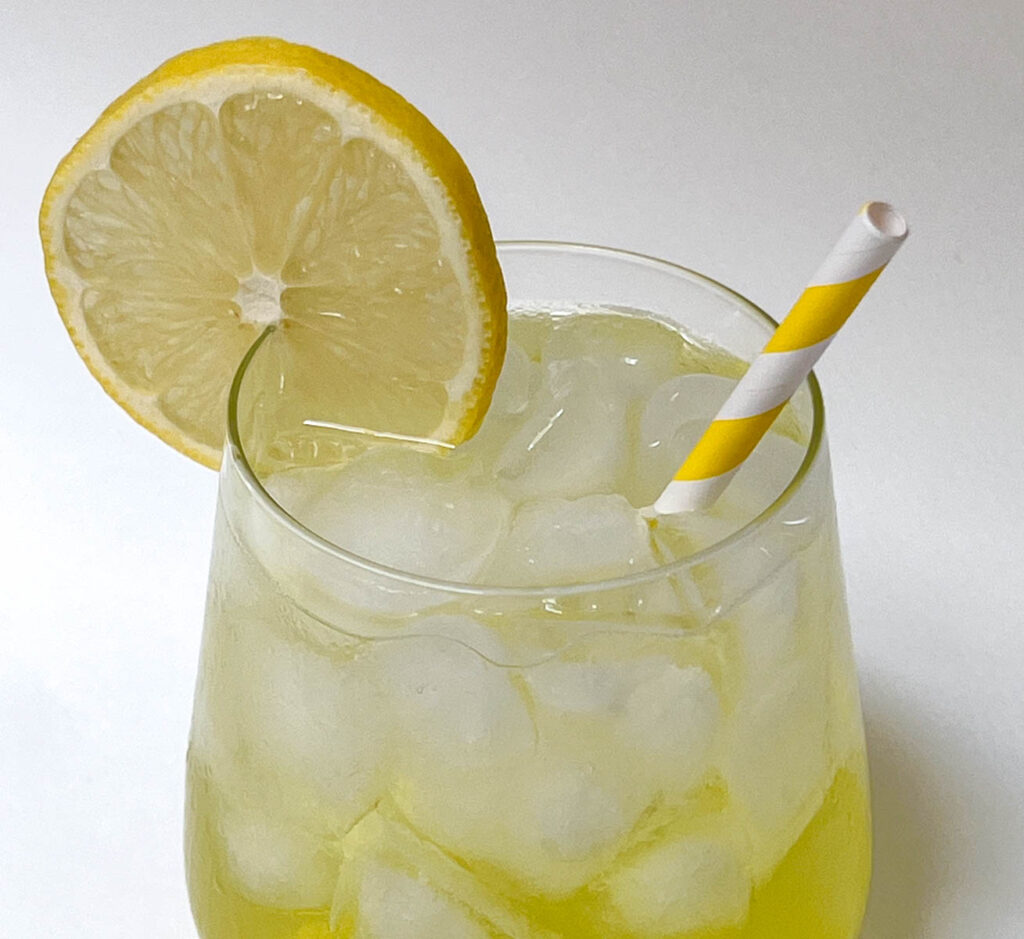 Limoncello Spritz from Above