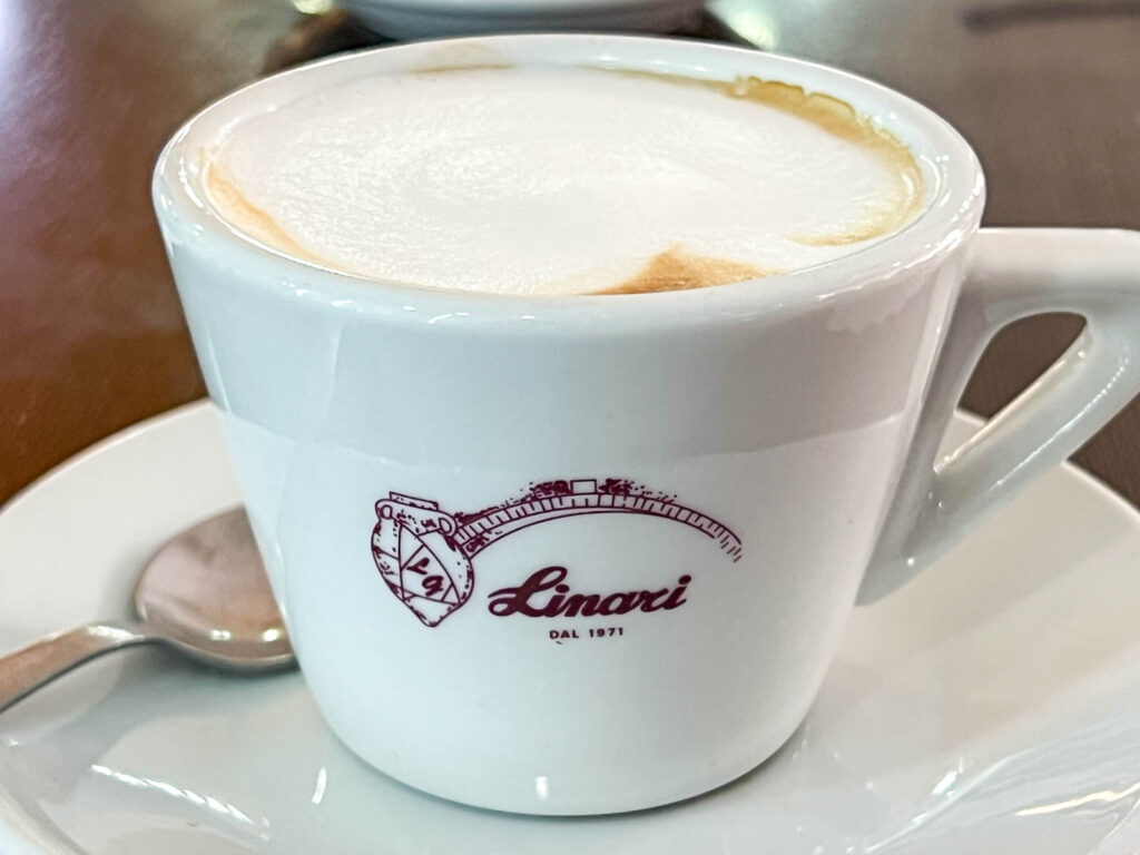 Cappuccino at Linari in Rome