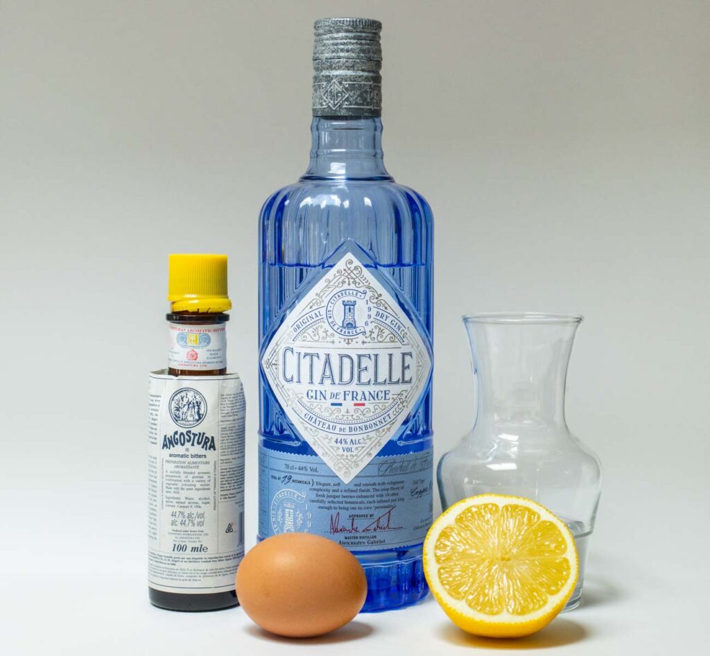 Gin Sour Cocktail Ingredients
