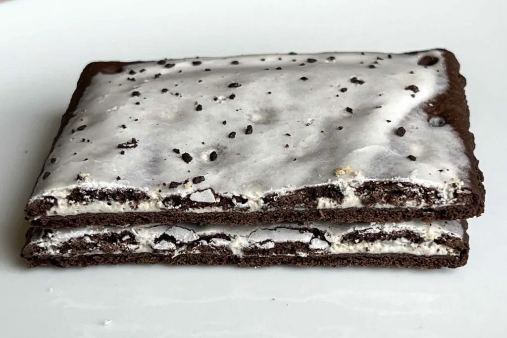Frosted Cookies and Creme Pop Tart Cross Section