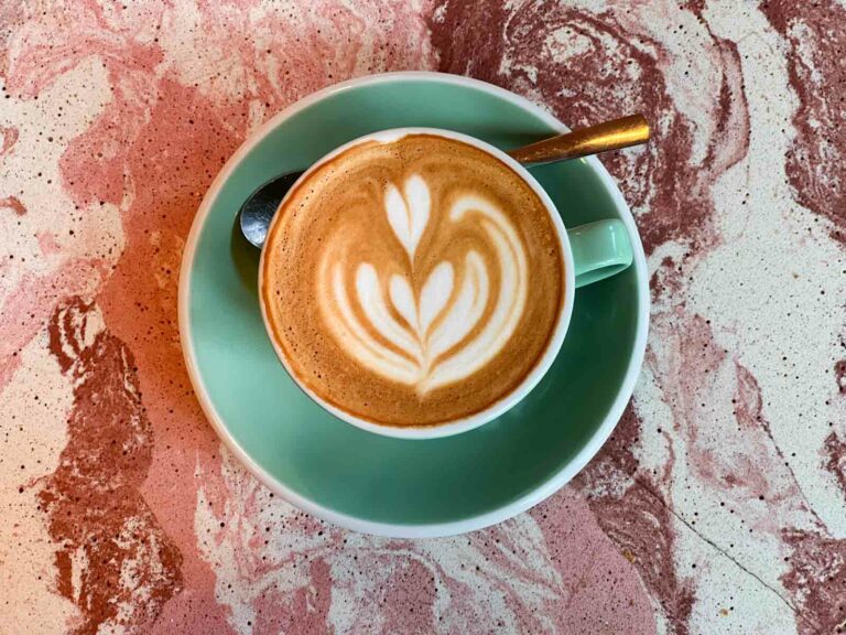 Flat White at NOWHERE FUTURE COFFEE in Milan