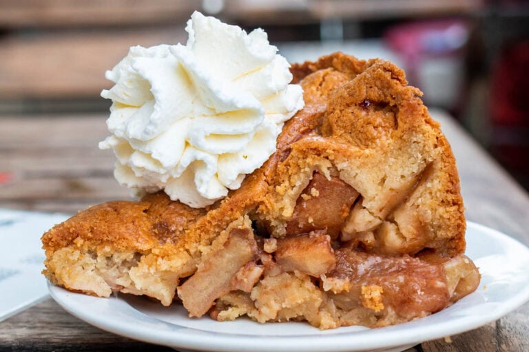 Appeltaart at Winkel 43 in Amsterdam