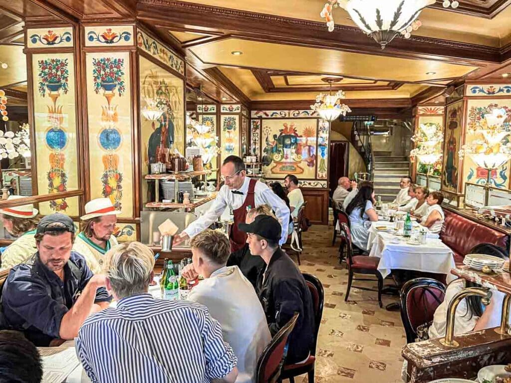Inside Au Pied de Cochon in Paris