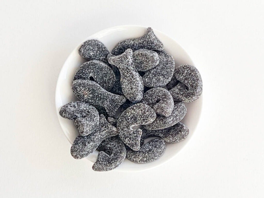 Katjes Salzige Heringe Candies in Bowl
