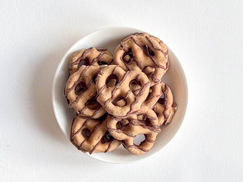 Reeses Dipped Pretzels